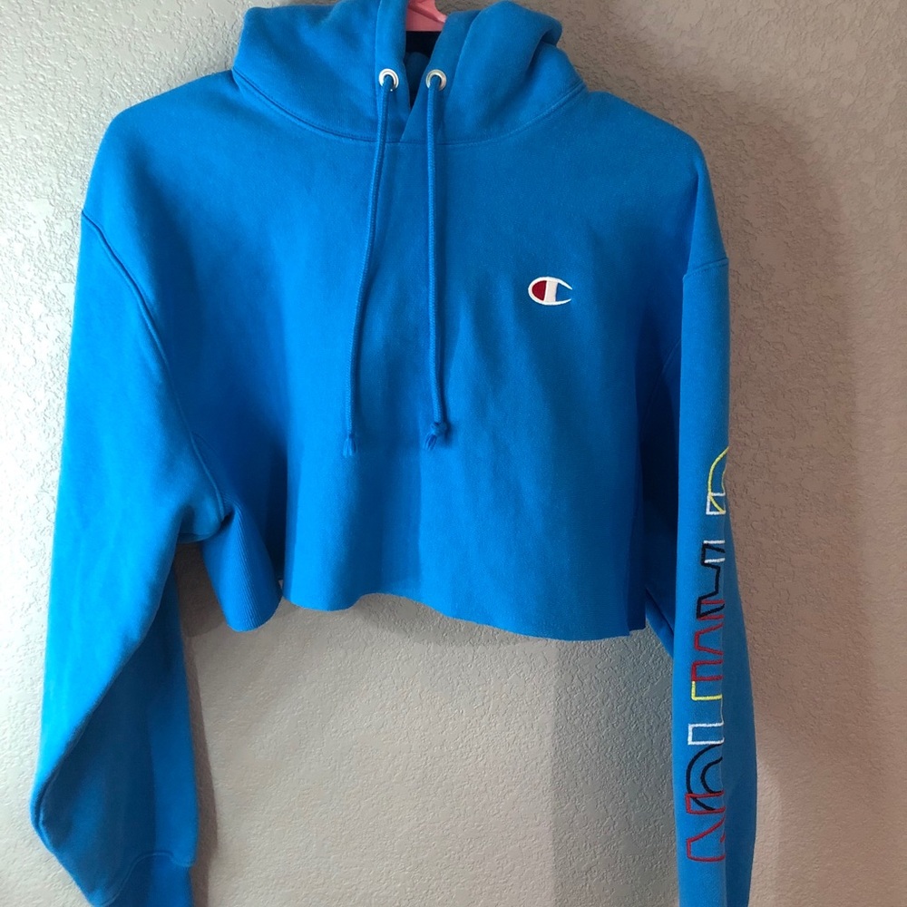 Women’s cropped champion hoodie